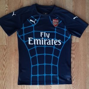 ARSENAL FC soccer training shirt by Puma!⚽️